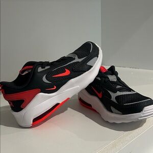 New, Nike Kids 12c Air Max Little Boy Tennis Shoe Black and Red Athletic Sneaker